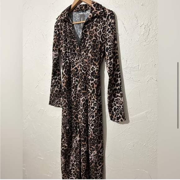 NWT LEOPARD PRINT DRESS MIDI 8/M - Picture 4 of 9